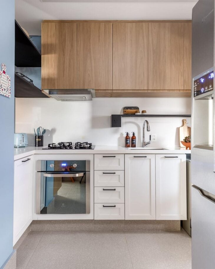 Foto de cozinhas planejadas pequenas e modernas 102 - 3