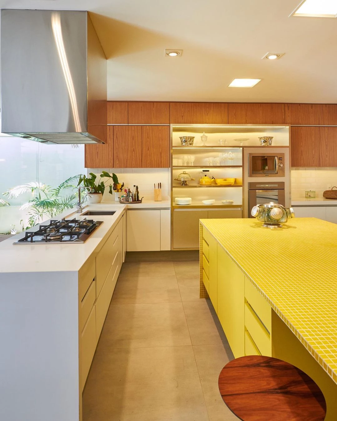 Foto de cozinha amarela 035 - 6