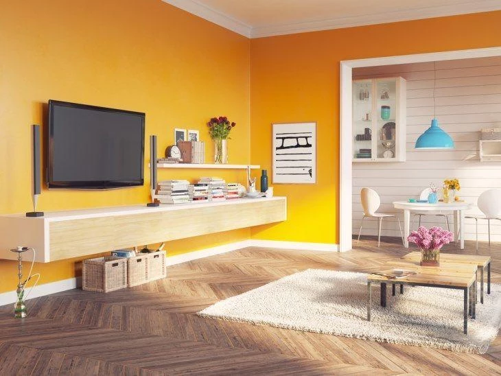 Parede amarela: dicas para decorar espaços com a cor vibrante