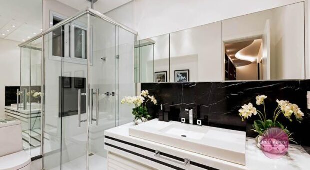 Banheiro preto e branco: estilo e elegância em duas cores