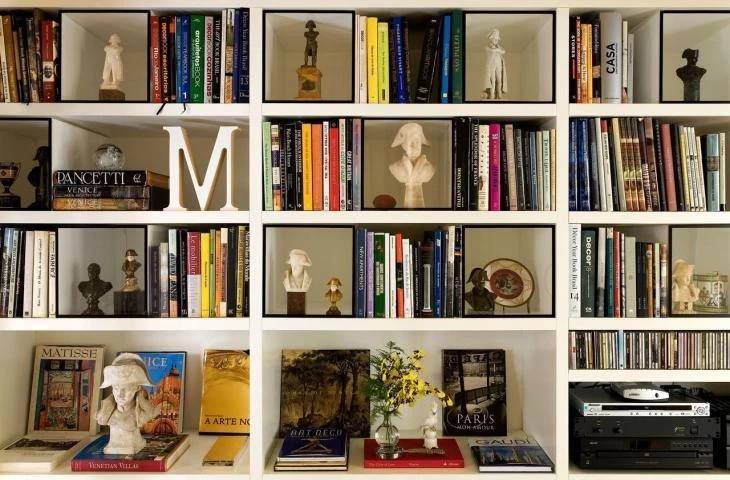90 maneiras criativas de utilizar livros na decoração