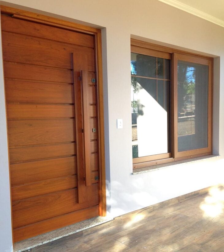 Foto de portas de entrada de madeira 10 - 209