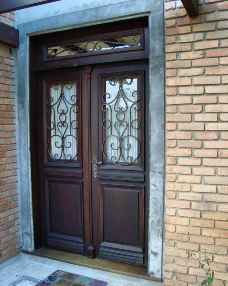 Foto de portas de entrada de madeira 5 - 27