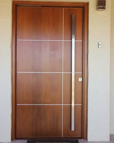 Foto de portas de entrada de madeira 52 - 251