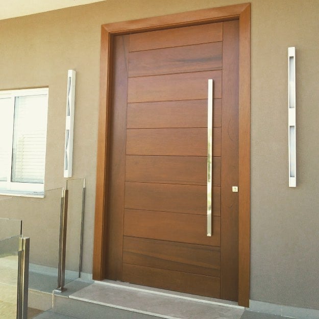 Foto de portas de entrada de madeira 53 - 252