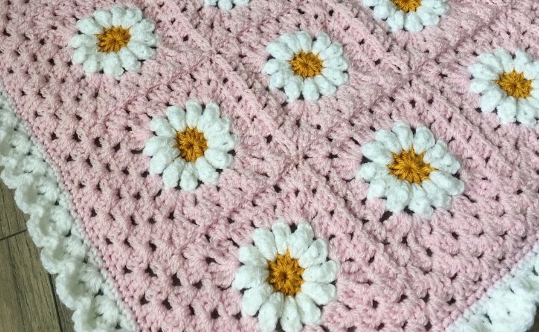 Daisy Crochet Blanket