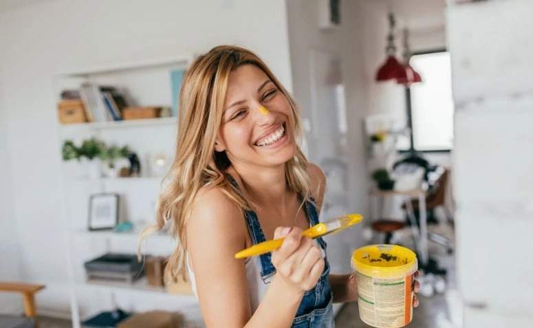 Como pintar parede: 10 tutoriais para dar uma nova cara ao seu lar
