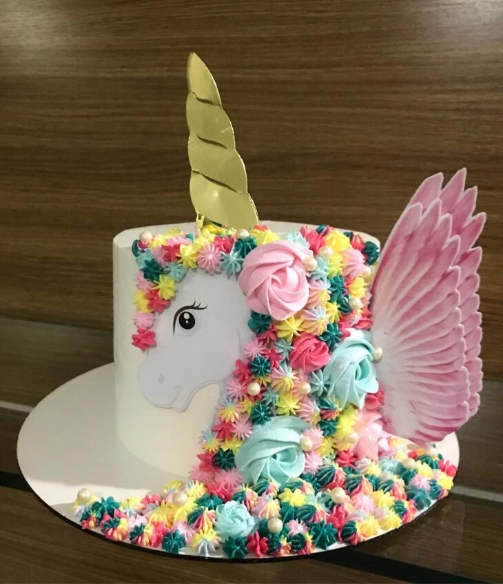 Foto de bolo de unicornio 25 - 28