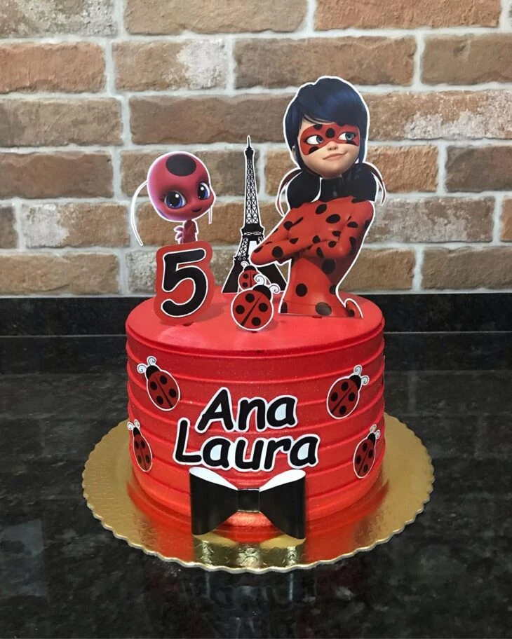 Foto de bolo da ladybug 24 - 24