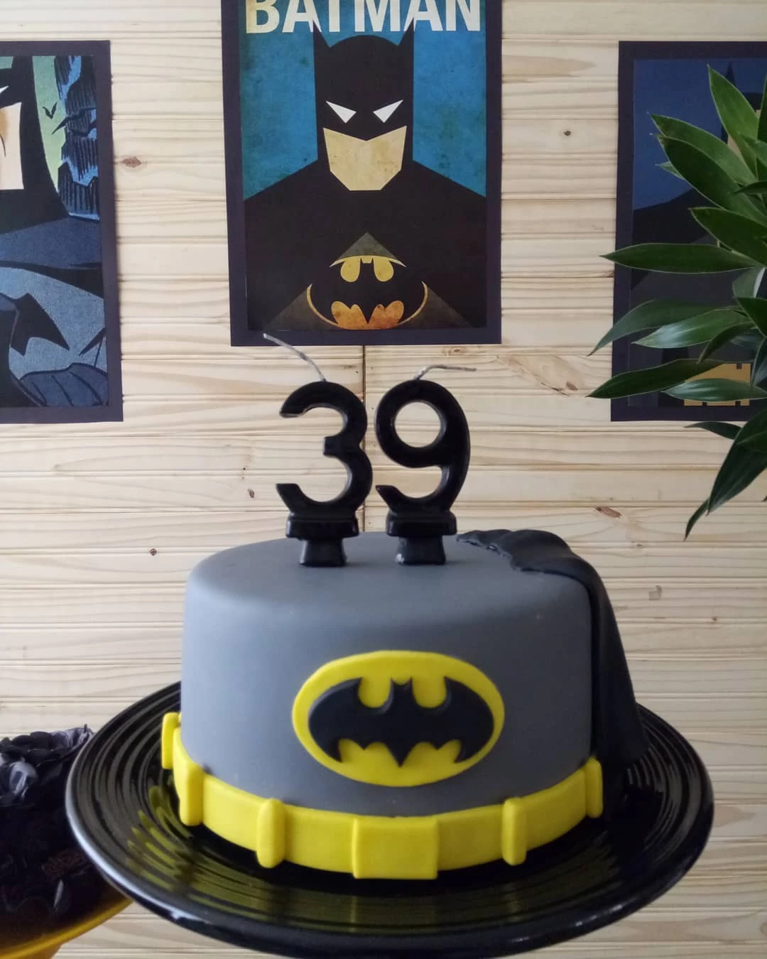 Bolo do Batman: 50 ideias originais para arrasar em sua festa – Guilherme  Barbosa