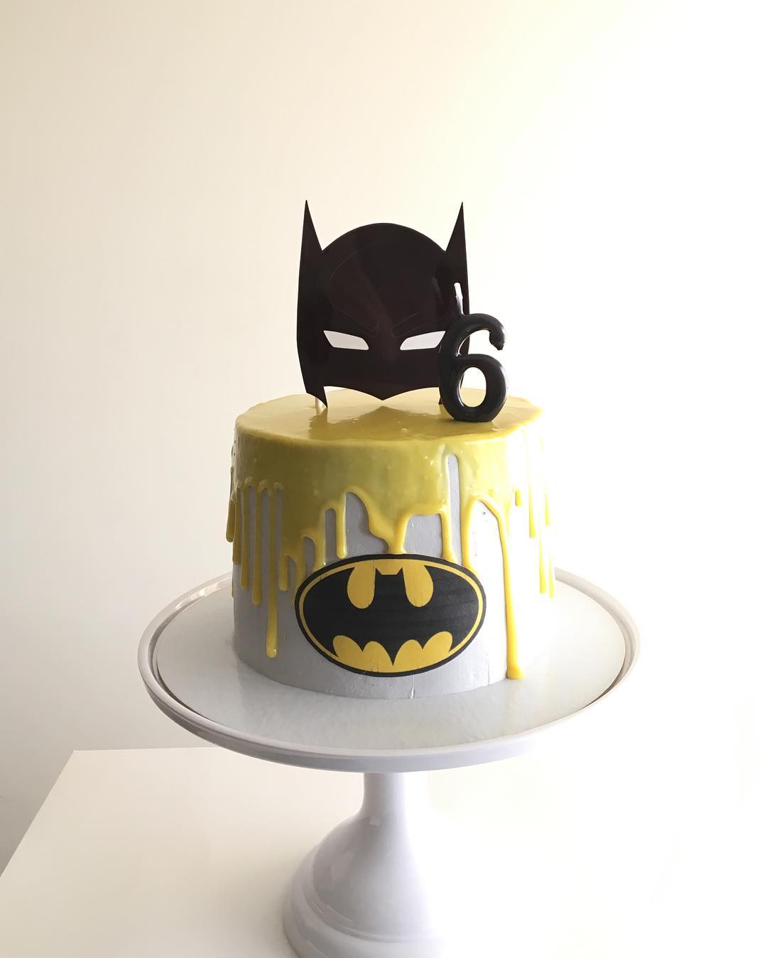 Bolo do Batman: 50 ideias originais para arrasar em sua festa