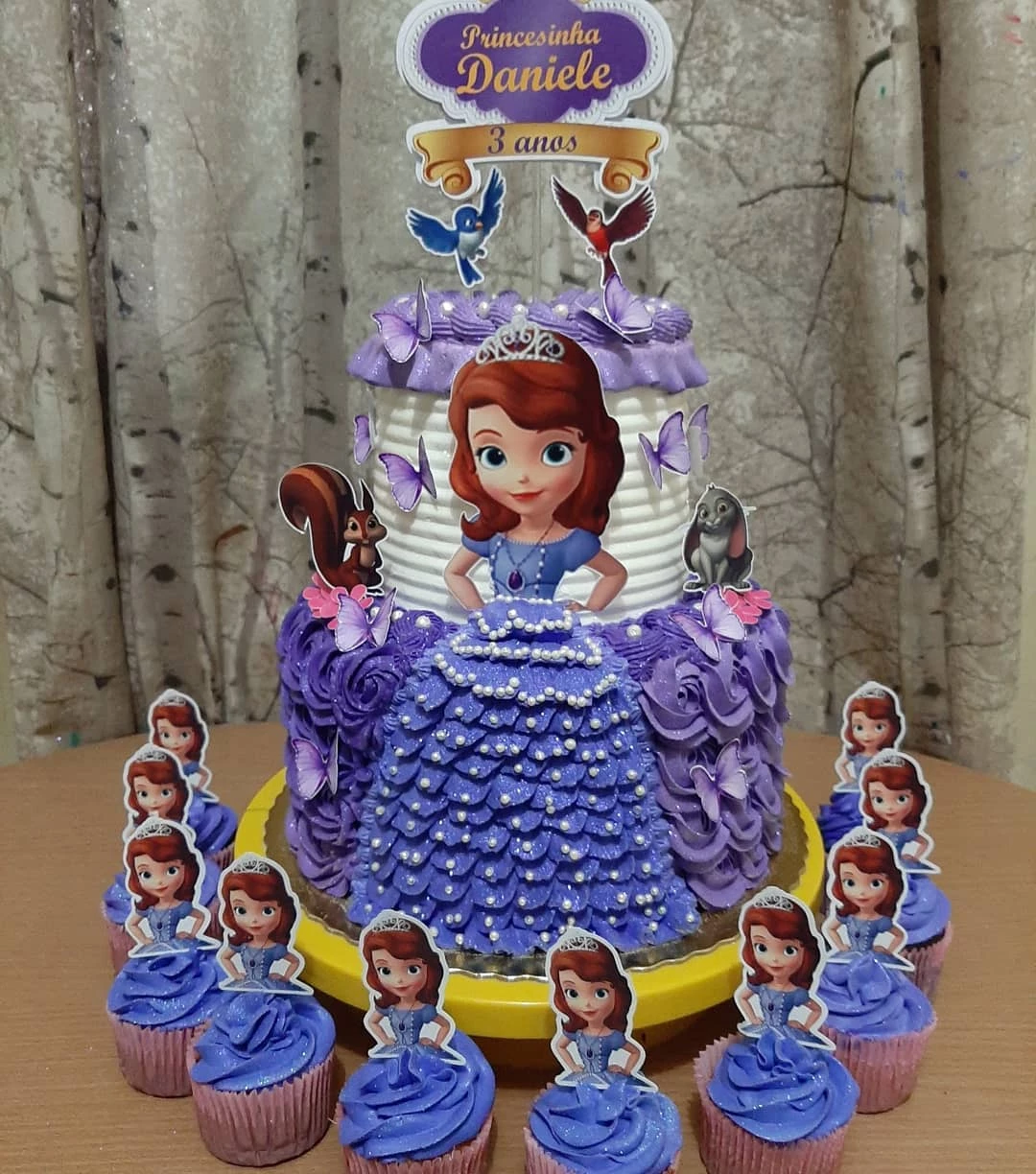 Foto de bolo da princesa sofia 2 - 5