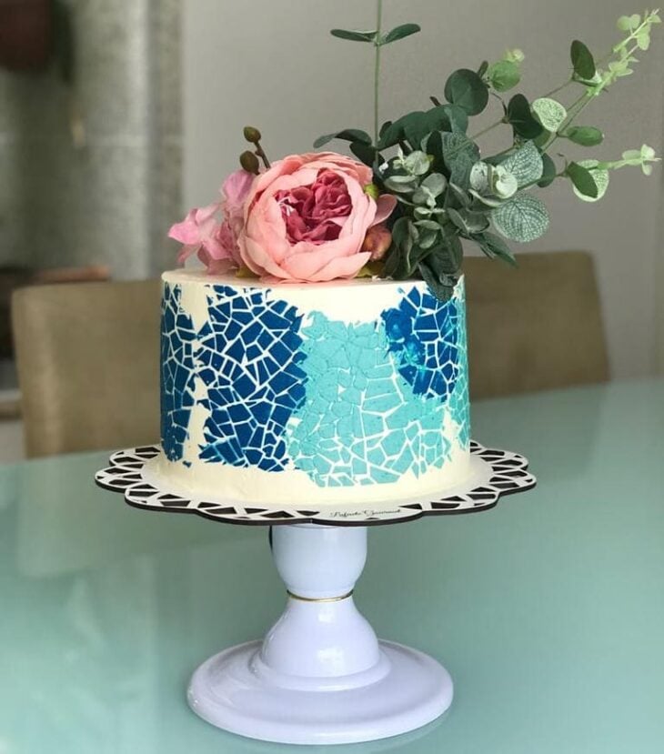 Foto de bolo com flores 109 - 108