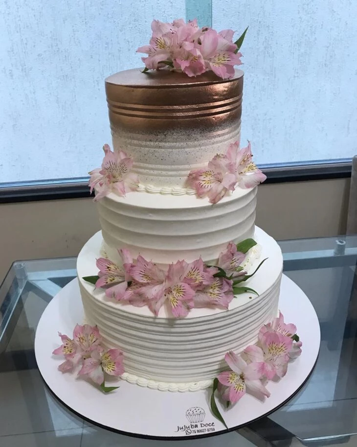 Foto de bolo com flores 15 - 18