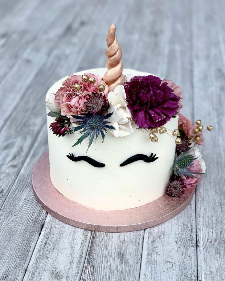 Foto de bolo com flores 32 - 35