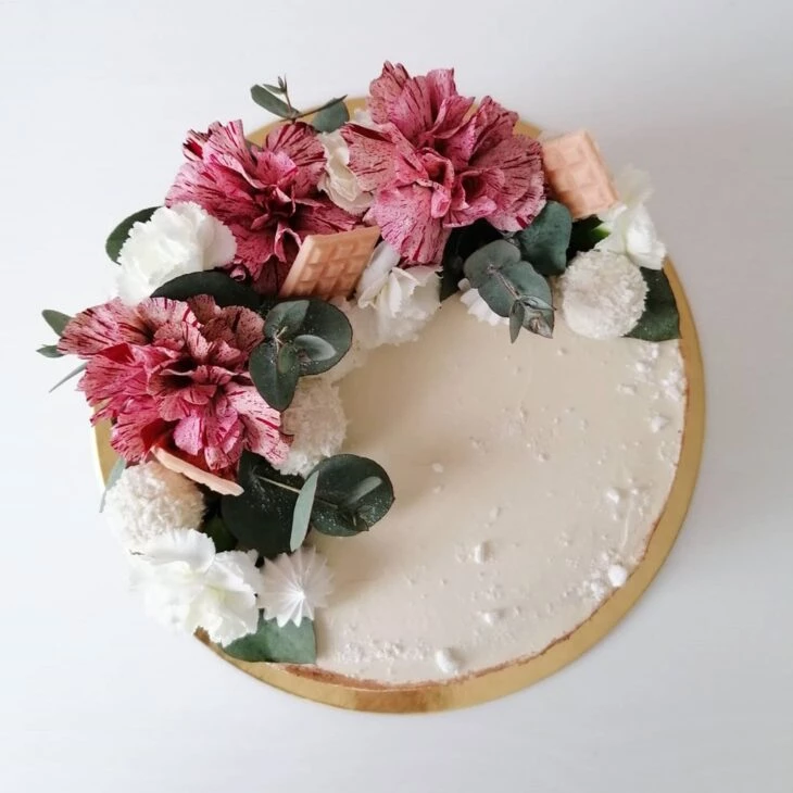 Foto de bolo com flores 80 - 554