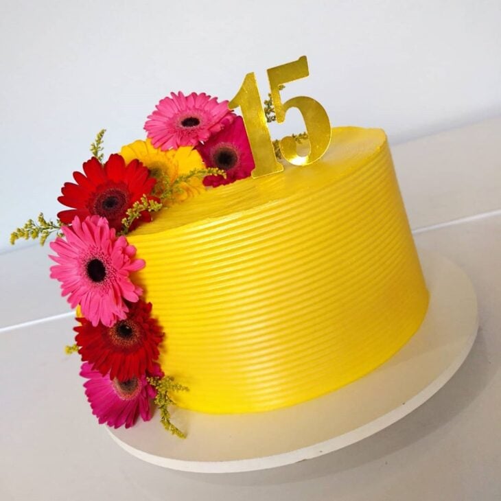 Foto de bolo com flores 91 - 565