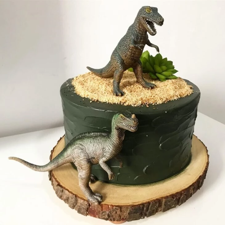 Foto de bolo de dinossauro 7 - 10