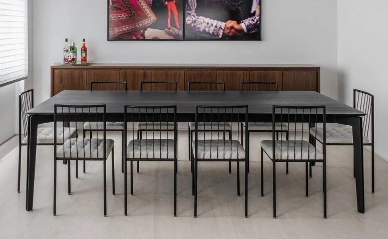 40 modelos de mesa preta para uma sala de jantar estilosa