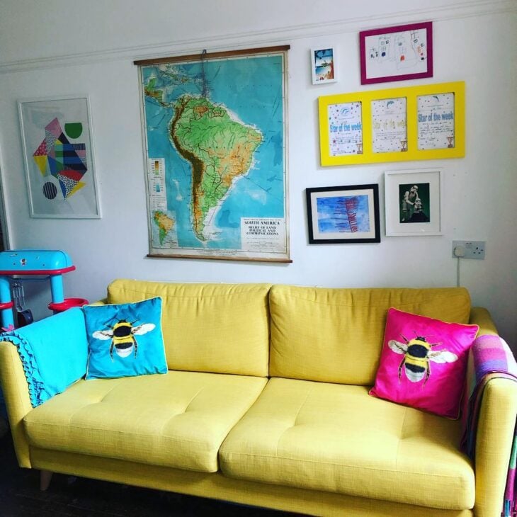 Foto de sofá amarelo 17 - 17