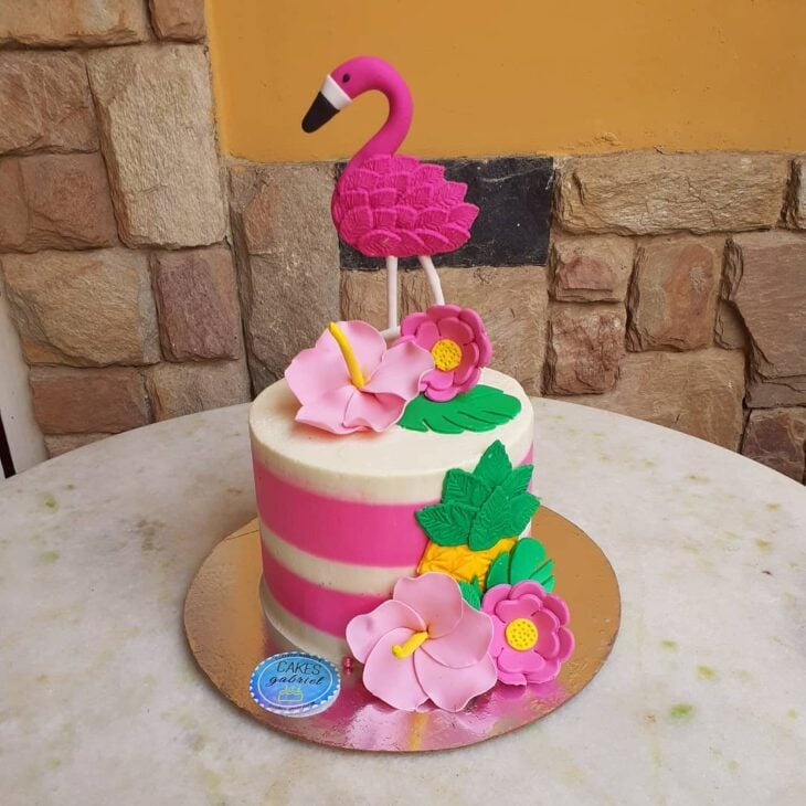 Foto de bolo de flamingo 24 - 27