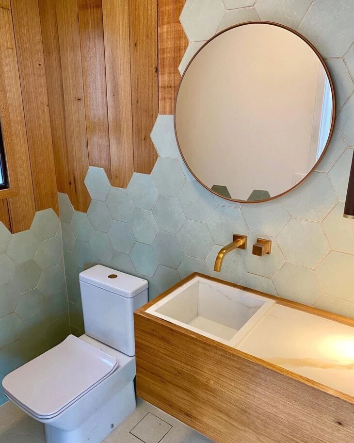 Foto de espelho redondo para banheiro 50 - 53