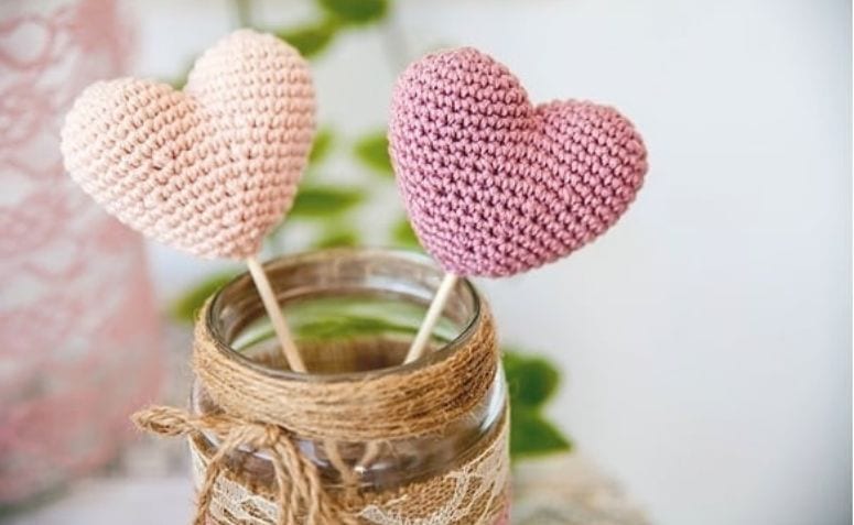 Coração de crochê: tutoriais e 25 ideias para deixar a vida mais romântica