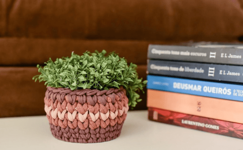 Cachepot de crochê: como fazer e 75 ideias lindas para sua decoração