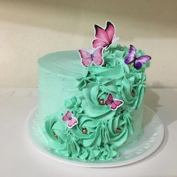Foto de bolo com borboletas 2 - 5