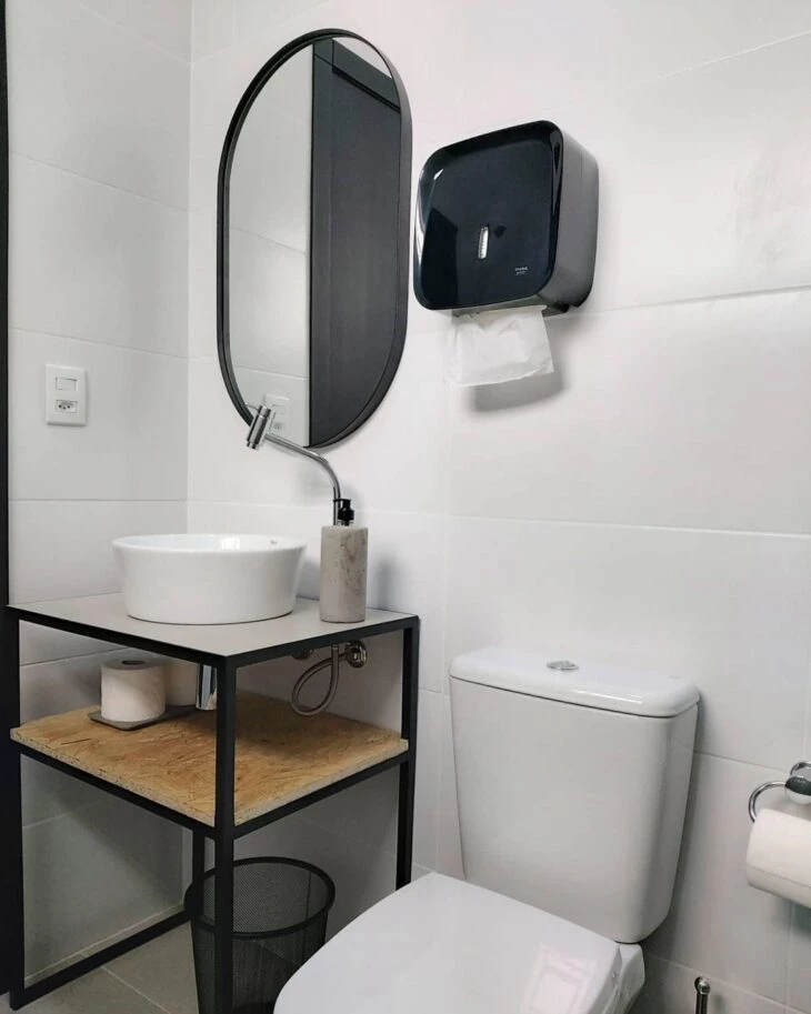Foto de banheiro minimalista 21 - 24