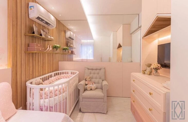 Foto de quarto de bebe rosa 50 - 50