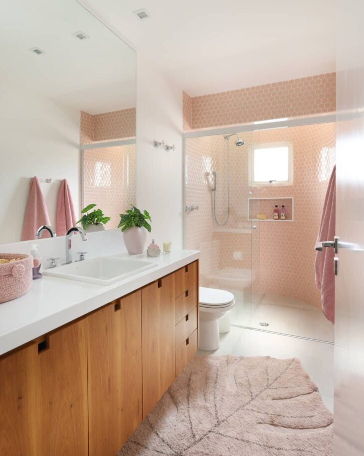 Foto de banheiro rosa 8 - 8
