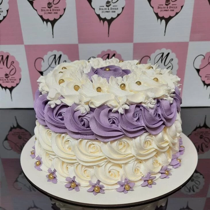 Bolo lilás: 50 ideias delicadas de bolos para se apaixonar e