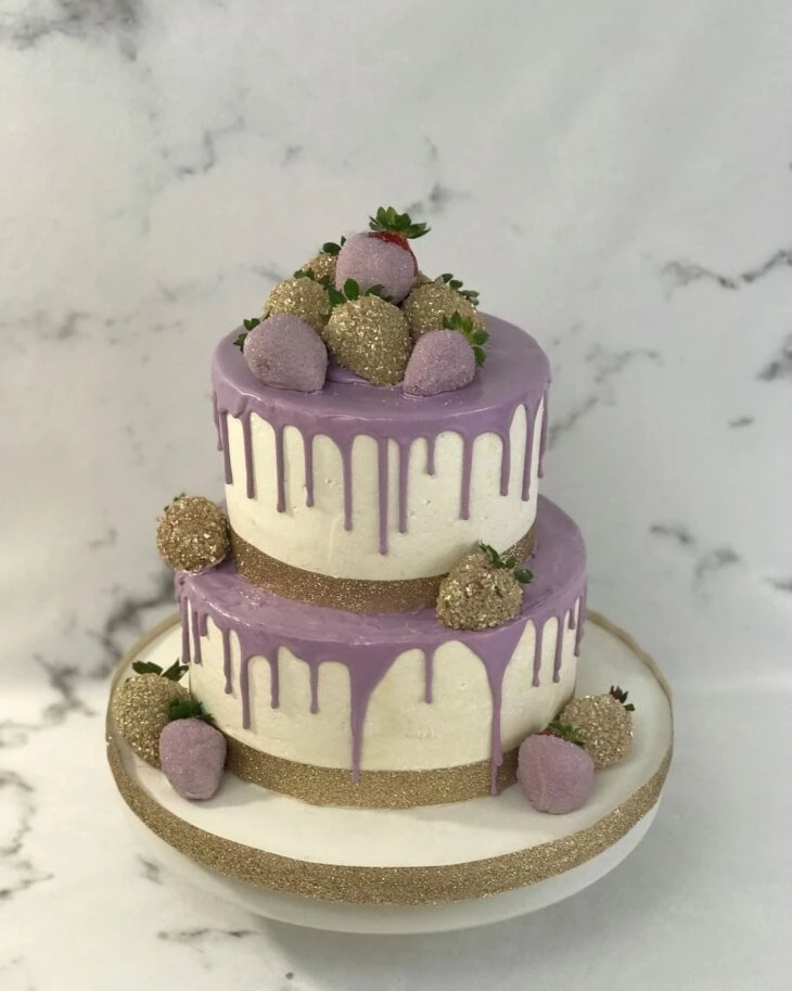 Bolo lilás: 50 ideias delicadas de bolos para se apaixonar e