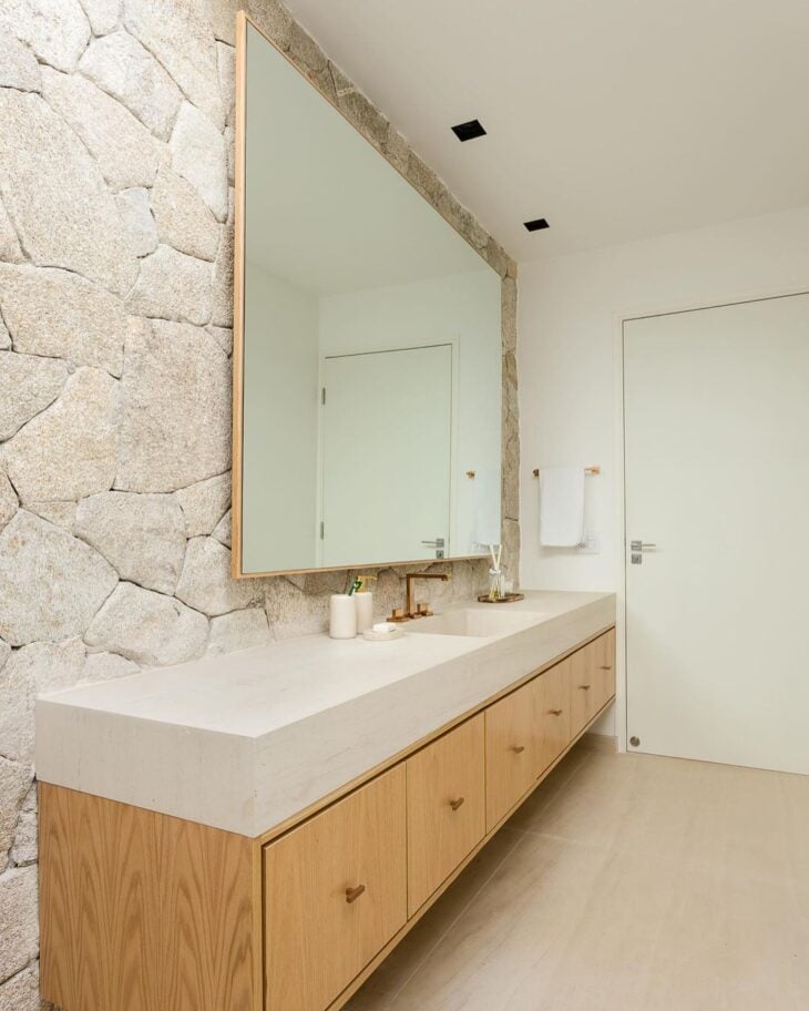 Foto de bancada de marmore para banheiro 49 - 52