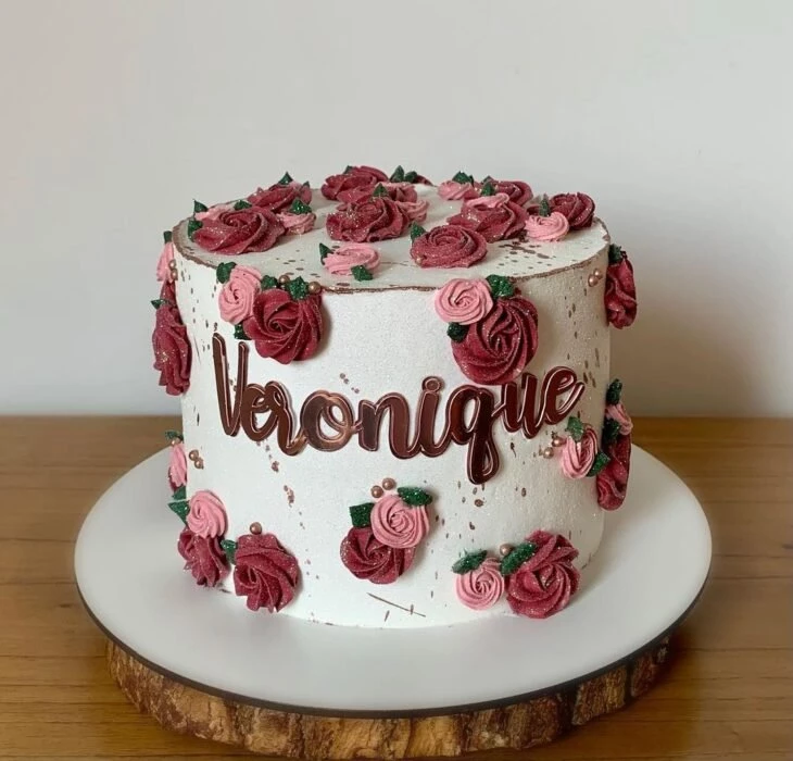 Foto de bolo com rosas 13 - 16