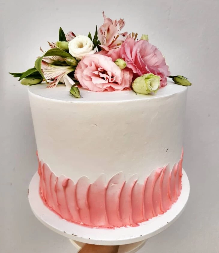 Foto de bolo com rosas 20 - 23