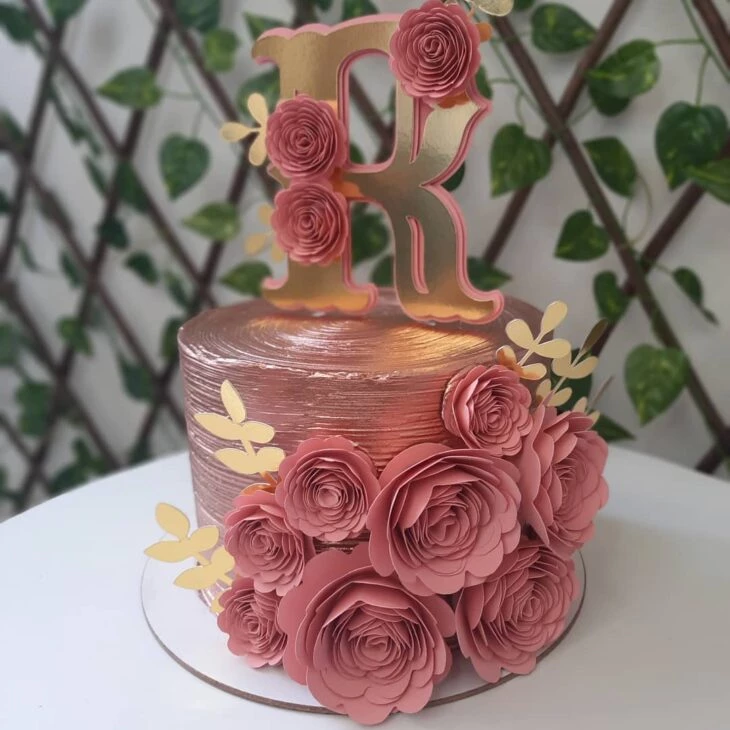 Foto de bolo com rosas 23 - 26