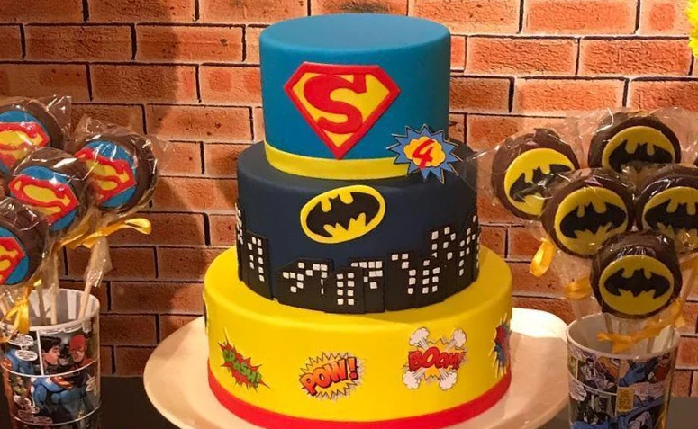 90 ideias de bolo Liga da Justiça para uma festa heroica