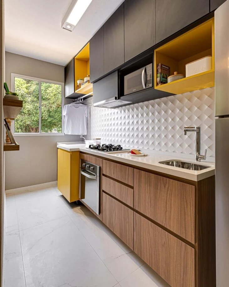 Foto de armario de cozinha amarelo 28 - 31