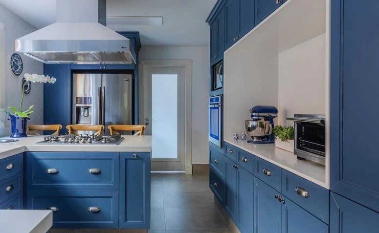 60 ideias inspiradoras para ter um armário de cozinha azul