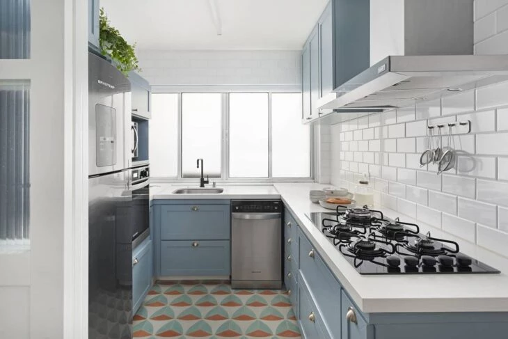 Foto de armario de cozinha azul 49 - 52