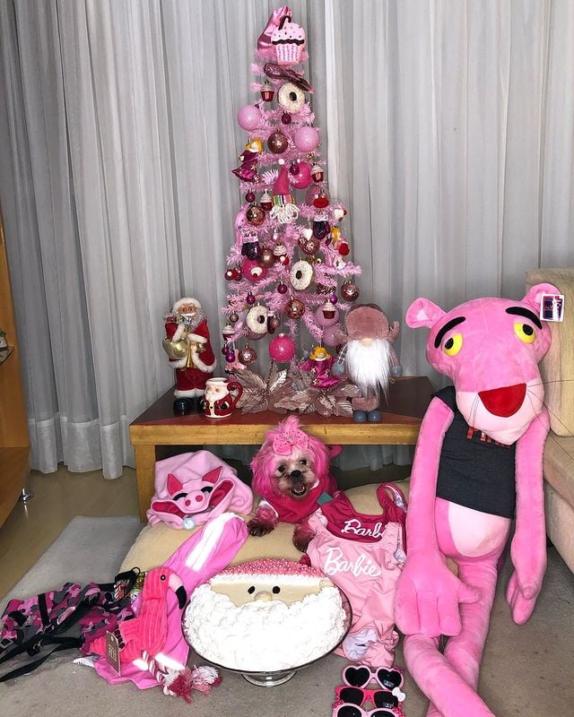 Foto de arvore de natal rosa 34 - 207