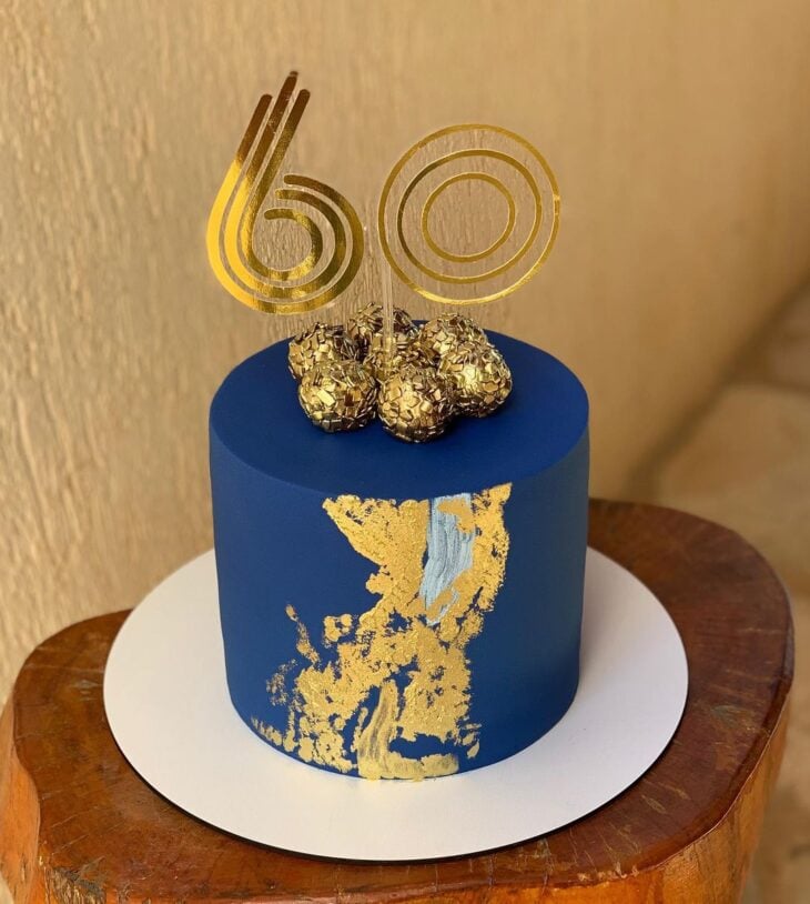 Foto de bolo de 60 anos 31 - 34