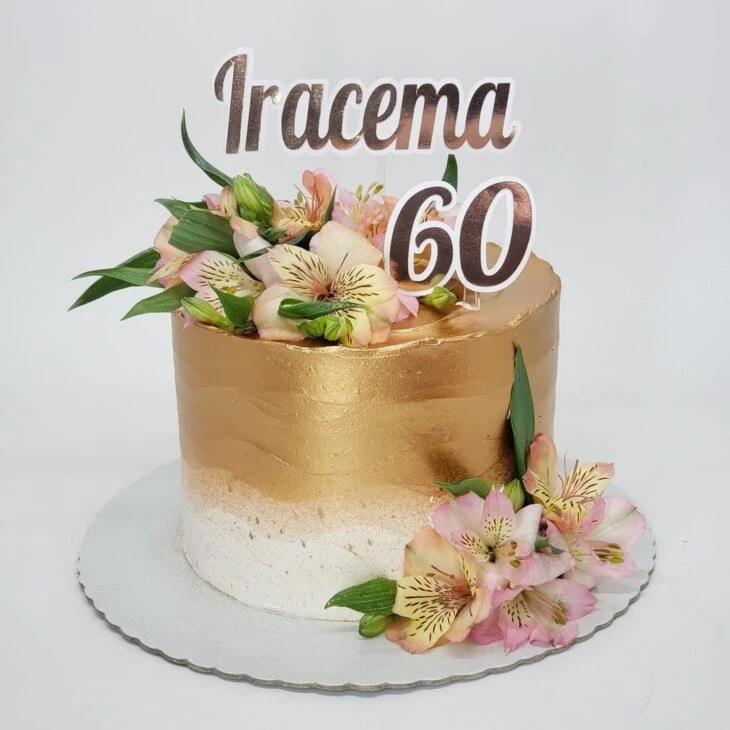 Foto de bolo de 60 anos 56 - 59