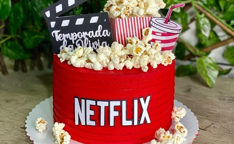 Topo de bolo personalizado Netflix - Loja de Balões, Artigos para Festas e  Fantasias