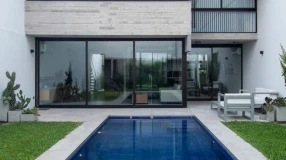 50 ideias de pedras para piscina que todos os arquitetos amam